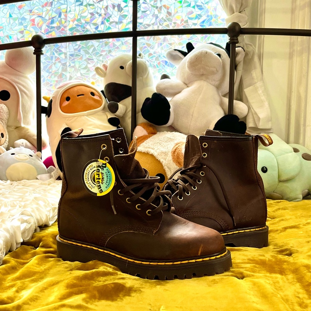 Vintage made in England Dr Martens